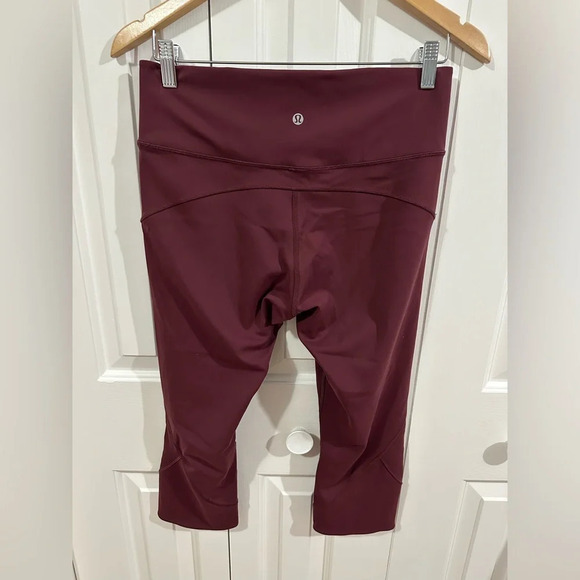 Lululemon In Movement Crop Everlux Leggings - Picture 2 of 5